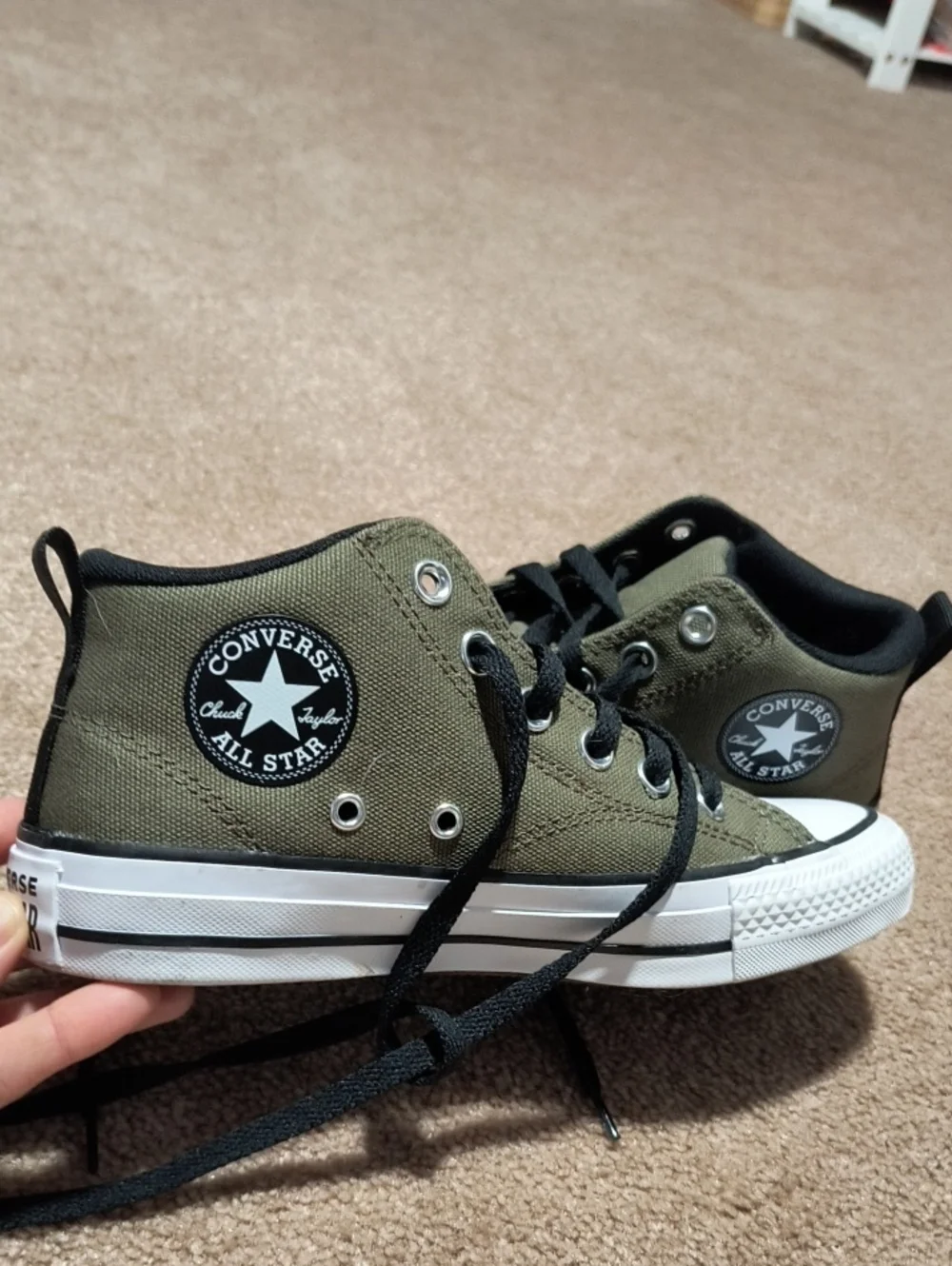 Converse Mid Top Youth Size 5 Olive Green